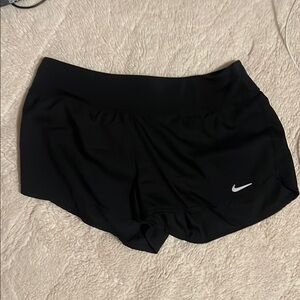 Nike Black Athletic Shorts Moisture-Wicking Design